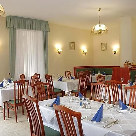 Hotel Kentaur 3*